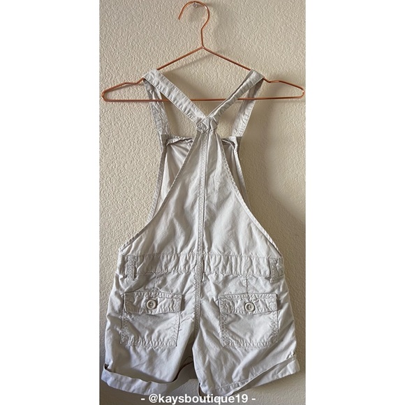 ‼️DONATE 9/30/22‼️Old Navy Kids Overalls Size 8 - Picture 2 of 4